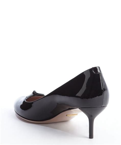 gucci pointed patent-leather pumps|Gucci kitten heels.